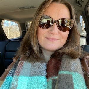 Meet your Posher, Nicola